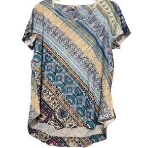 one world Abstract Symmetrically Designed Women’s Top XL